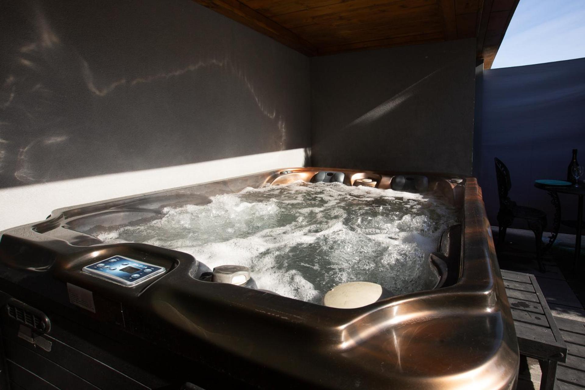Gites Spa Strasbourg - Studio Romantique, Jacuzzi, Sauna, Terrasse Privee Furdenheim Esterno foto