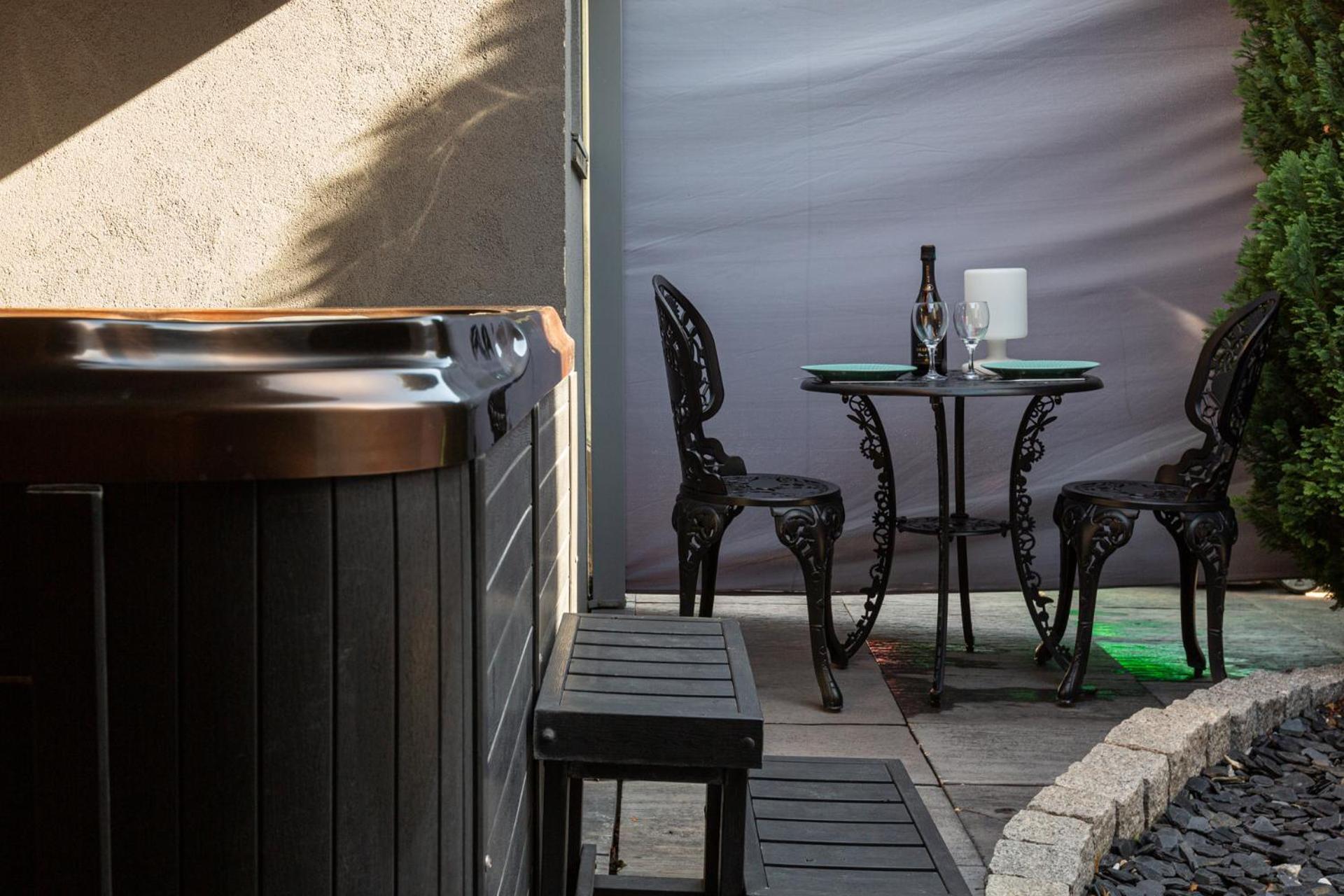 Gites Spa Strasbourg - Studio Romantique, Jacuzzi, Sauna, Terrasse Privee Furdenheim Esterno foto